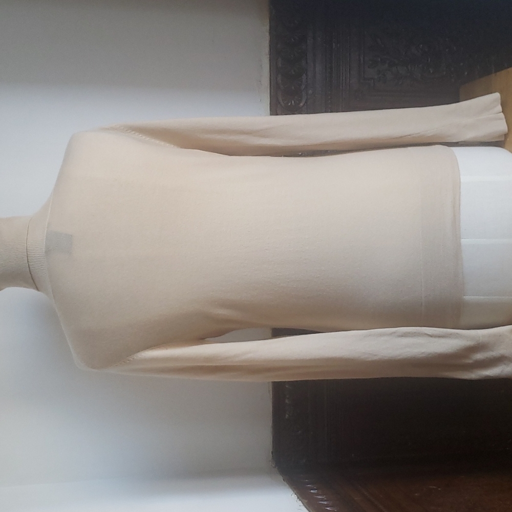 Theory Camel Wool Turtleneck Sz M - image 3